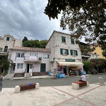 Apartments Astoria Hn Herceg Novi Exterior foto