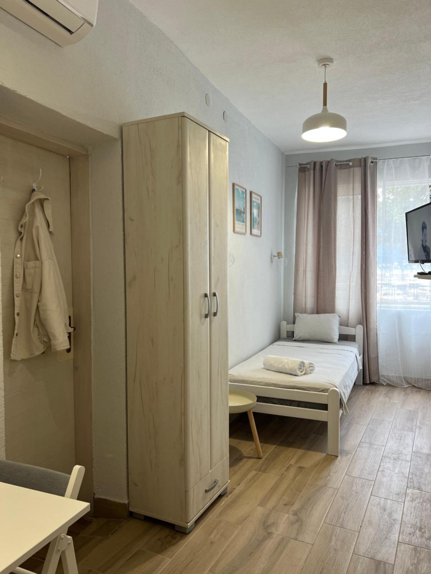 Apartments Astoria Hn Herceg Novi Exterior foto